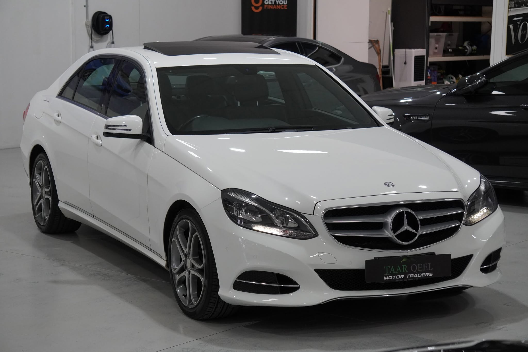 2013 Mercedes-Benz E200