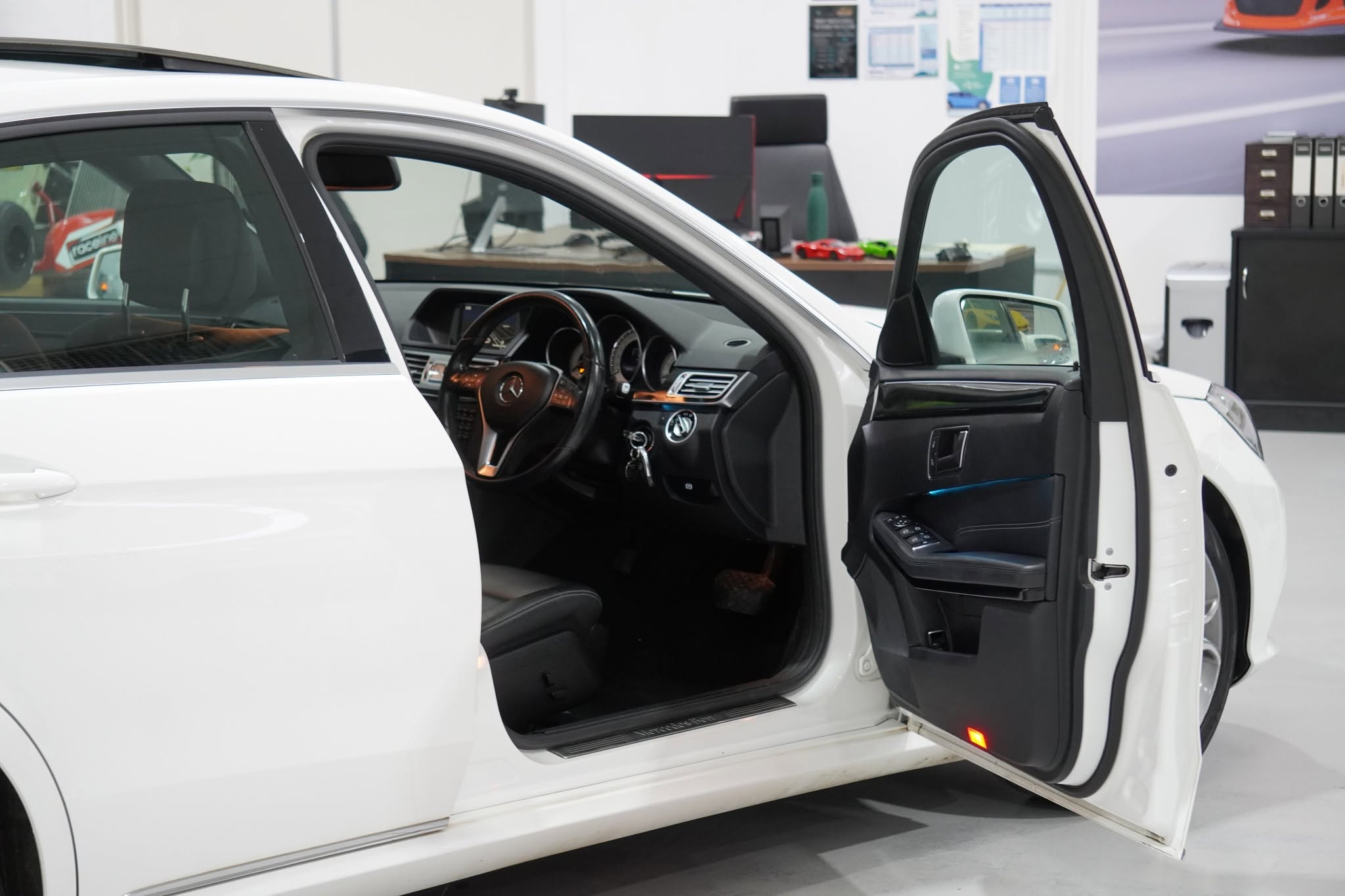2013 Mercedes-Benz E200