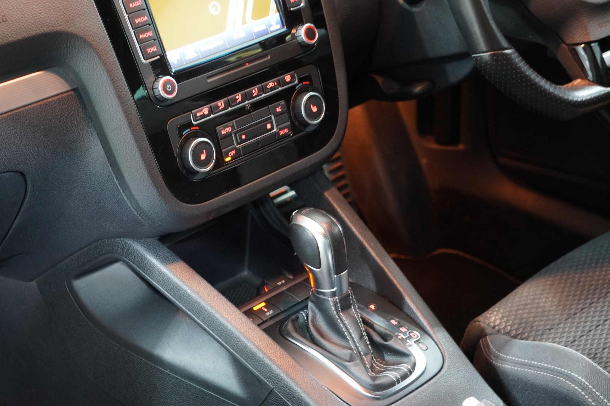 2012 Volkswagen Scirocco R