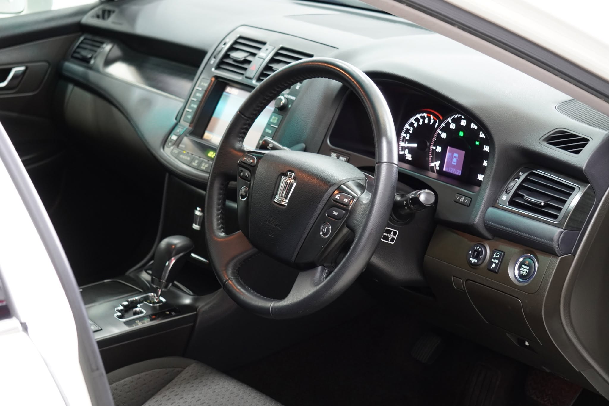 2008 Toyota Crown Athlete