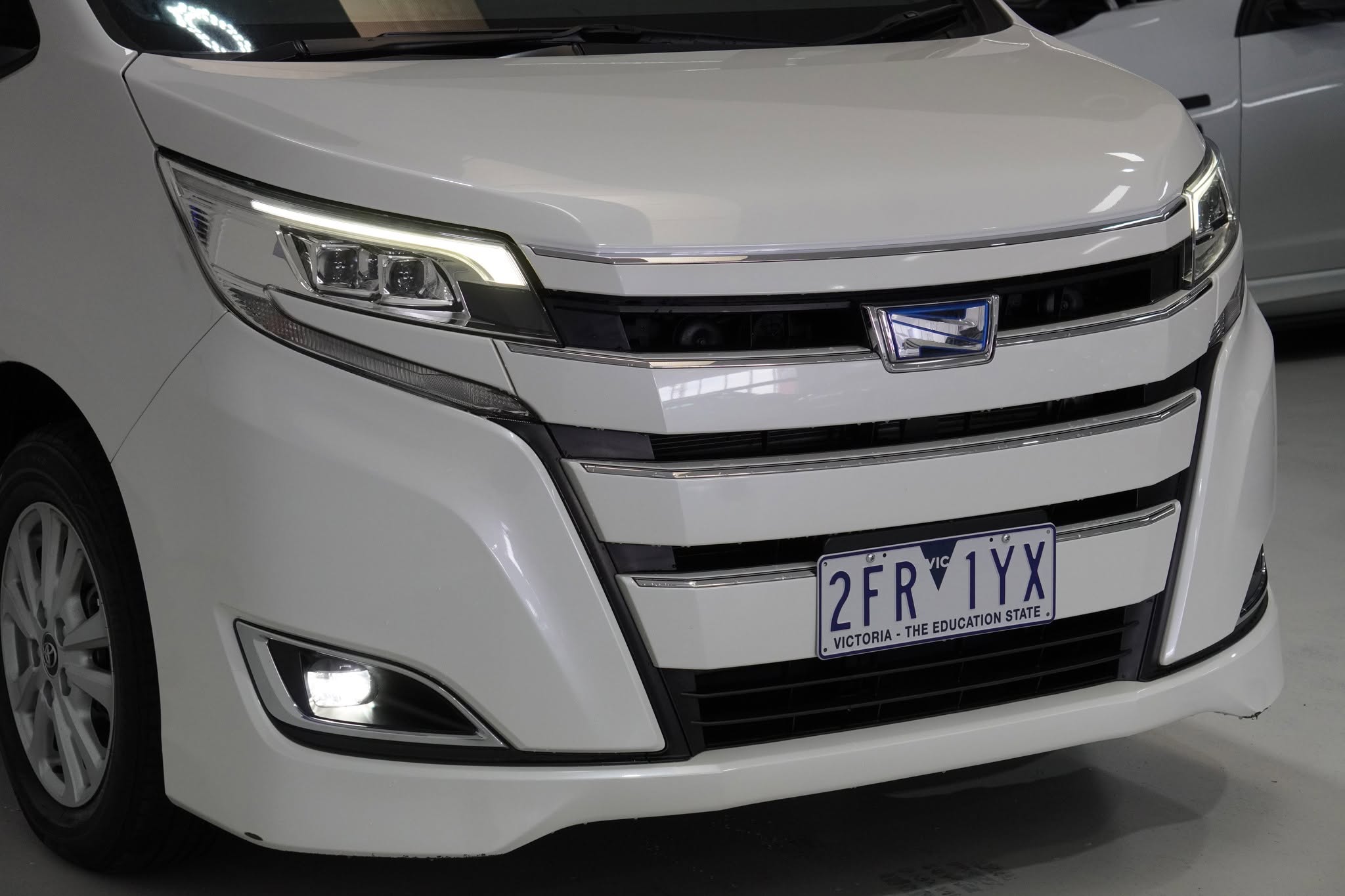 2017 Toyota Noah Hybrid