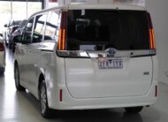 2017 Toyota Noah Hybrid
