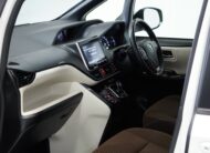 2017 Toyota Noah Hybrid
